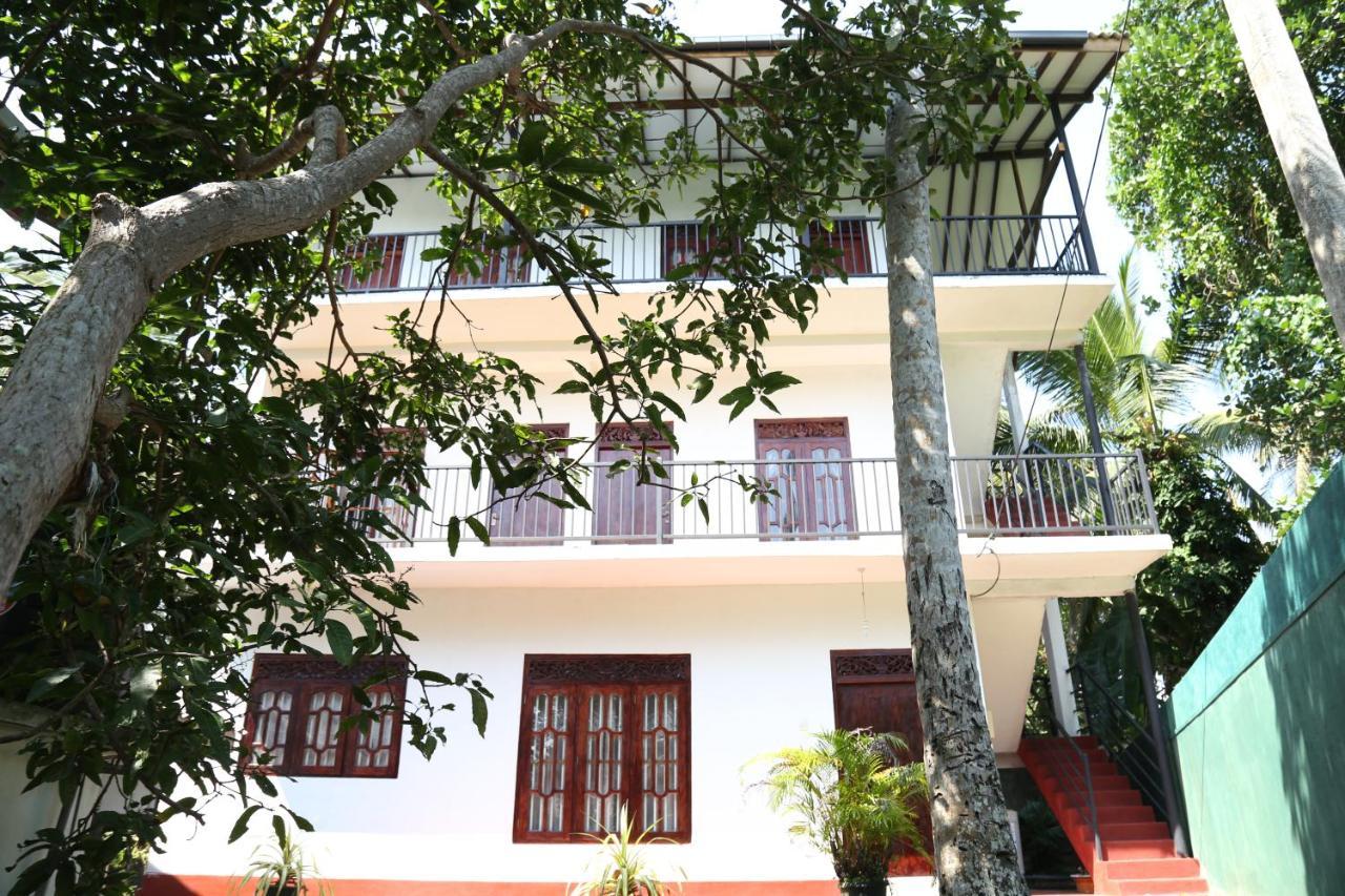 Sumudu Villa Hikkaduwa Exterior foto